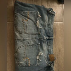 Light washed American eagle skinny jeans